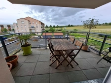 Appartement T2 avec balcon, garage double et place de parking privative – Cournon d’Auvergne (63800) - 138 000 euros