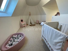 Maison de caractère  entièrement rénovée 3 chambres habitable de plain pied 