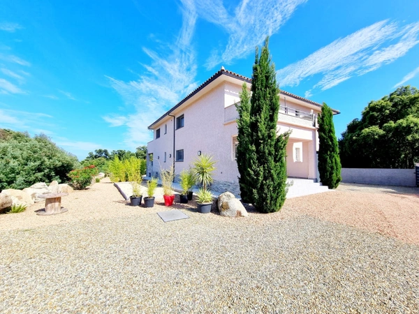 Maison à vendre 7 pièces SOLARO (20)