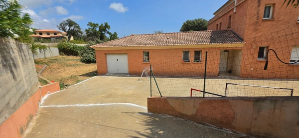 Maison à vendre 6 pièces de 135m² sur 1.000m² de terrain BIGUGLIA (20)