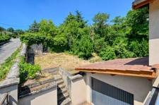 Maison en limite de campagne - 6 Pièces - Hauteurs de Givors - Divisée en 2 appartements - Potentiel locatif 