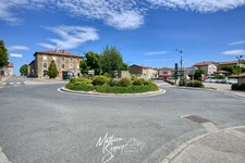 Terrain à bâtir au cœur de la végétation 