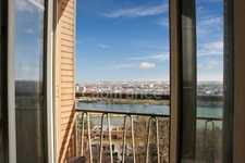 T3 en étage élevé avec balcons et vue exceptionnelle – La Mulatière