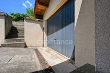 Maison en limite de campagne - 6 Pièces - Hauteurs de Givors - Divisée en 2 appartements - Potentiel locatif 