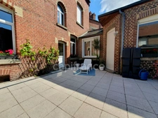 Albert – Élégante maison bourgeoise de 230 m² avec garage, cave et extérieur sans vis-à-vis