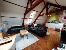 Albert – Élégante maison bourgeoise de 230 m² avec garage, cave et extérieur sans vis-à-vis