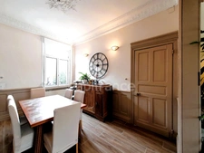 Albert – Élégante maison bourgeoise de 230 m² avec garage, cave et extérieur sans vis-à-vis