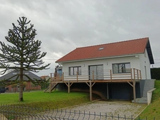 MAISON INDIVIDUELLE DE 200 m² AU SOL SUR SOUS-SOL COMPLET