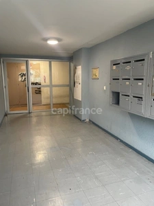MARSEILLE 10e Arrt à vendre STUDIO LOUE 22m2 83250 Euros
