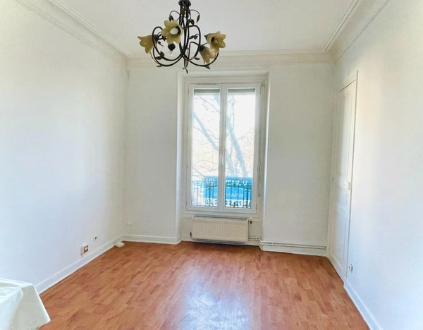 Appartement à vendre 2 pièces PARIS 18EME ARRONDISSEMENT (75)