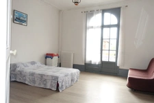 Maison à vendre 14 pièces YVETOT (76)