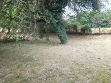 Maison à Cussy en Morvan  de 136 m2 - 8 pièces - diverses dépendances - terrain 1182 m2