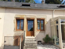 Maison à Cussy en Morvan  de 136 m2 - 8 pièces - diverses dépendances - terrain 1182 m2