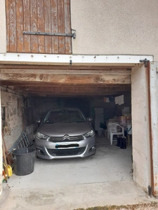 Maison à Cussy en Morvan  de 136 m2 - 8 pièces - diverses dépendances - terrain 1182 m2