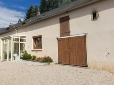 Maison à Cussy en Morvan  de 136 m2 - 8 pièces - diverses dépendances - terrain 1182 m2