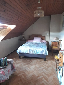 Maison à Cussy en Morvan  de 136 m2 - 8 pièces - diverses dépendances - terrain 1182 m2
