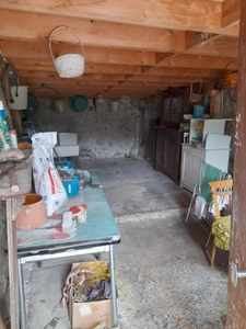 Maison à Cussy en Morvan  de 136 m2 - 8 pièces - diverses dépendances - terrain 1182 m2
