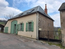 AUTUN (71) - Stone house 165 m2 - 7 rooms (4 bedrooms) - garage - workshop - LAND 1165 m2