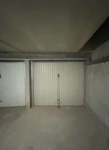 GARAGE fermé sécurisé – VERT-BOIS - Ligne 5 Tramway - Navette bus 13 