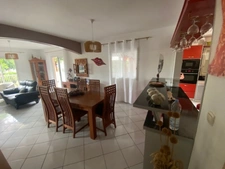 Maison F5 + Dépendance F3 _ Fort potentiel locatif _ Le Tampon 13ème