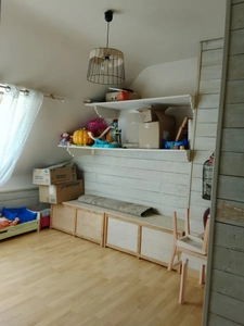 Maison chaleureuse de 98.74 M2 dotée de 4 chambres  avec terrain arboré et structuré avec terrasse exposition Sud-Ouest