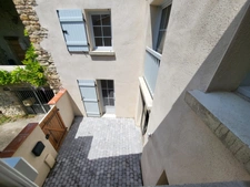 LOCATION MAISON T5 + JARDIN + GARAGE A ESPIRAT 63160