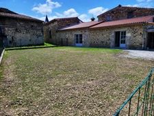 LOCATION MAISON T5 + JARDIN + GARAGE A ESPIRAT 63160