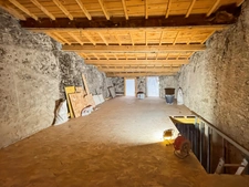 Ancienne grange a finir de rénover – 114 m² – Garage + Terrasse – Chauriat 63117 