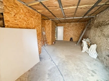 Ancienne grange a finir de rénover – 114 m² – Garage + Terrasse – Chauriat 63117 