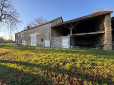 Maison à rénover avec dépendances et champ SAINT HILAIRE LA TREILLE (87)