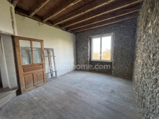 Maison à rénover avec dépendances et champ SAINT HILAIRE LA TREILLE (87)