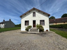 Agréable maison de campagne avec jardin et pré à CROMAC (87)