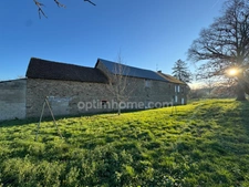 Maison à rénover avec dépendances et champ SAINT HILAIRE LA TREILLE (87)