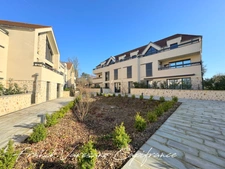 NOISY-LE-ROI – APPARTEMENT AVEC JARDIN, TERRASSE ET DOUBLE PARKING – DISPONIBLE IMMÉDIATEMENT
