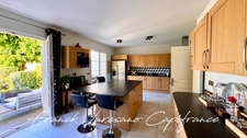 NOISY-LE-ROI VILLAGE – Maison Familiale 240 m² • 5 Chambres • Jardin Sud • Sous-Sol Total • Proche Tram 13