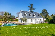 Maison d’Exception à Noisy-le-Roi – Domaine Privé de La Tuilerie