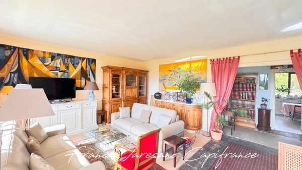 Appartement à vendre 5 pièces NOISY LE ROI (78)