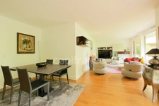 Dpt Yvelines (78), à vendre NOISY LE ROI Résidence des Princes appartement T4 de 115 m²
