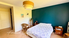 NOISY-LE-ROI VILLAGE – Maison Familiale 240 m² • 5 Chambres • Jardin Sud • Sous-Sol Total • Proche Tram 13