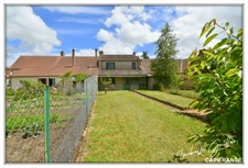 Dpt Cher (18), à vendre LE CHATELET maison P3 de 98 m² - Terrain de 207,00 m² 
