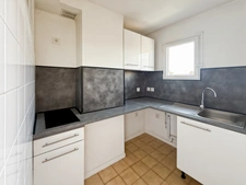 Idéal investisseur – Lumineux T1 bis de 49 m² – Bordeaux Capucins / Victoire