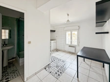 Idéal investisseur – Lumineux T2 bis de 46 m² – Bordeaux Capucins / Victoire