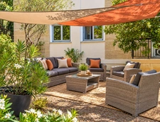 Comme une maison ! Appartement 4 pièces, contemporain avec jardin privatif de 530 m², 3 places parking, Aix-en-Provence, Résidence,