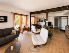 Like a house! Contemporary 4-room apartment with a private 530 m² garden and parking, in an Aix-en-Provence residential complex.