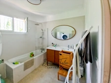 Stunning Fully Renovated 110 m² Apartment | Breathtaking Sainte-Victoire & Mont Aurélien Views | Private Garden & Parking