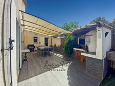 Maison T4 98m2, jardin, terrasse, 3 chambres, parkings, 10 minutes d'aix-en-provence. Quartier calme et recherché au pied de la Sainte-Victoire. Bouches du Rhône.