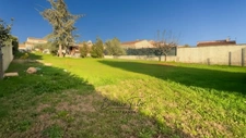 OPPORTUNITE– POURRIÈRES CENTRE (10 minutes de Trets) – TERRAIN PLAT LIBRE CONSTRUCTEUR – (83) VAR Provence