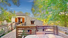 ANCIEN MOULIN XIXᵉ rénové – Parc 1,3 ha, rivière, source naturelle & 4 gîtes - Provence 