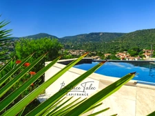 LE LAVANDOU - VILLA T4 CONTEMPORAINE & PROVENÇALE — Magnifique VUE PANORAMIQUE — PISCINE — QUARTIER CALME RÉSIDENTIEL PRISÉ LES HAUTS DU LAVANDOU 1 135 000 € — 190 m² — Terr6ain 660 m² — DPE A