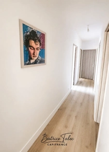 Like a house! Contemporary 4-room apartment with a private 530 m² garden and parking, in an Aix-en-Provence residential complex.